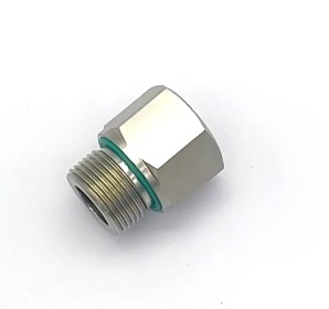 Cunnetti di linia idròlica d'acciaiu 'nossidabbili